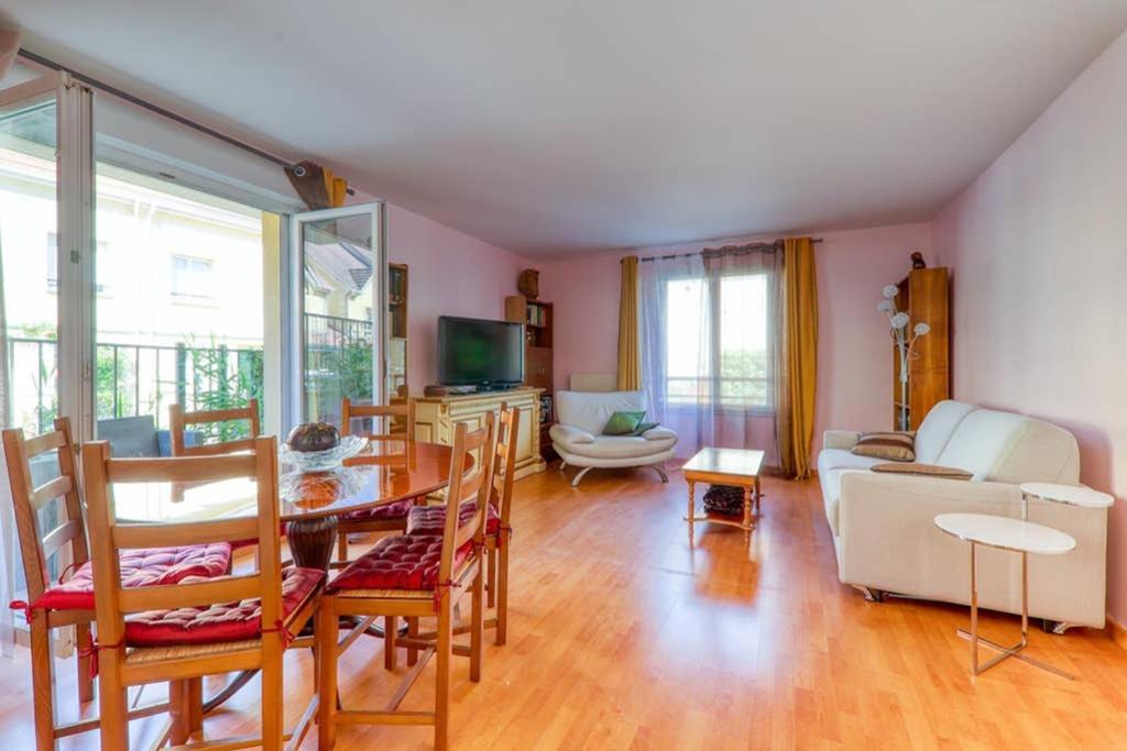 Amilly Park 6 Personnes 2 Chambres Pk Prive En Sous Sol 세리스 외부 사진